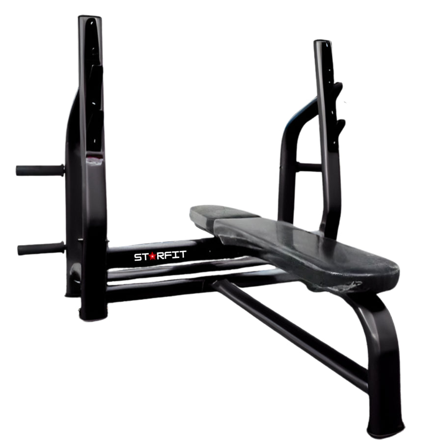 Banco plano olímpico Starfit Pro con 4 soportes para discos
