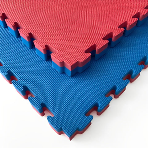 Tatami encastrable de goma EVA de 2,5 cm bicolor rojo y azul de 1x1 m